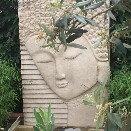 Bed & Breakfast Blaine's: A And Private Dining.... *